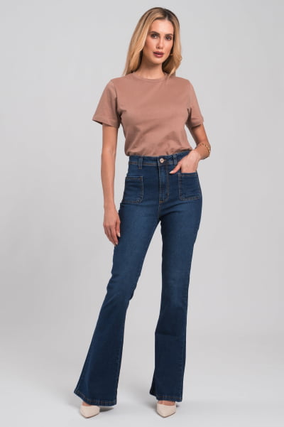 Calça Flare Jeans Escura com Bolsos Frontais F2024002