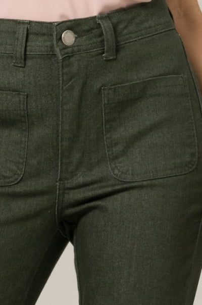 Calça Flare Sarja Verde Oliva F2023146