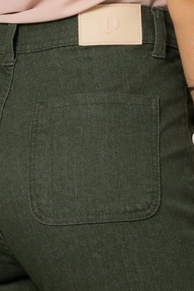 Calça Flare Sarja Verde Oliva F2023146