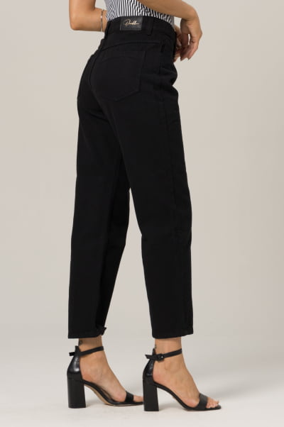 Calça Mom Preta F2903PR